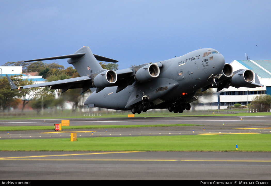 Aircraft Photo of 07-7188 / 77188 | Boeing C-17A Globemaster III | USA - Air Force | AirHistory.net #404599