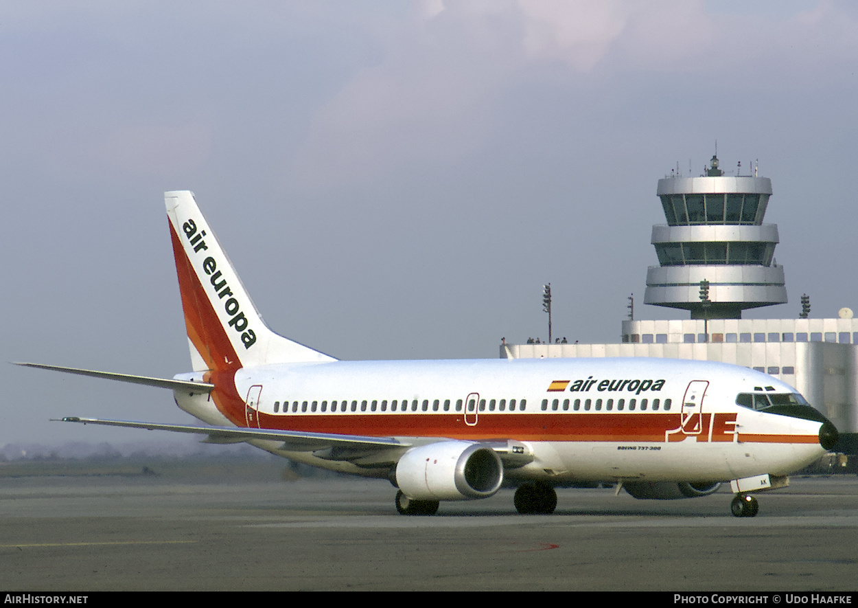 Aircraft Photo of EC-EAK | Boeing 737-3Q8 | Air Europa | AirHistory.net #404669