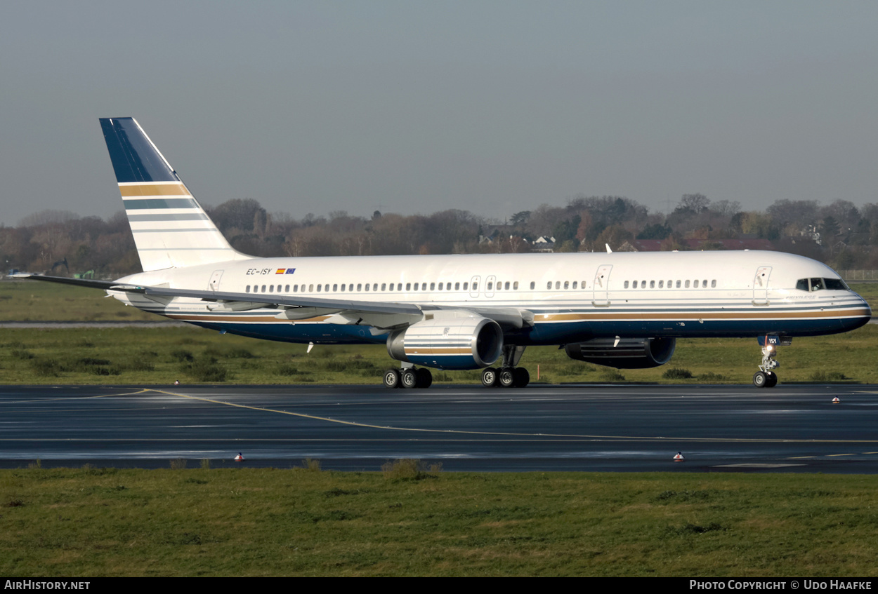 Aircraft Photo of EC-ISY | Boeing 757-256 | Privilege Style | AirHistory.net #404674