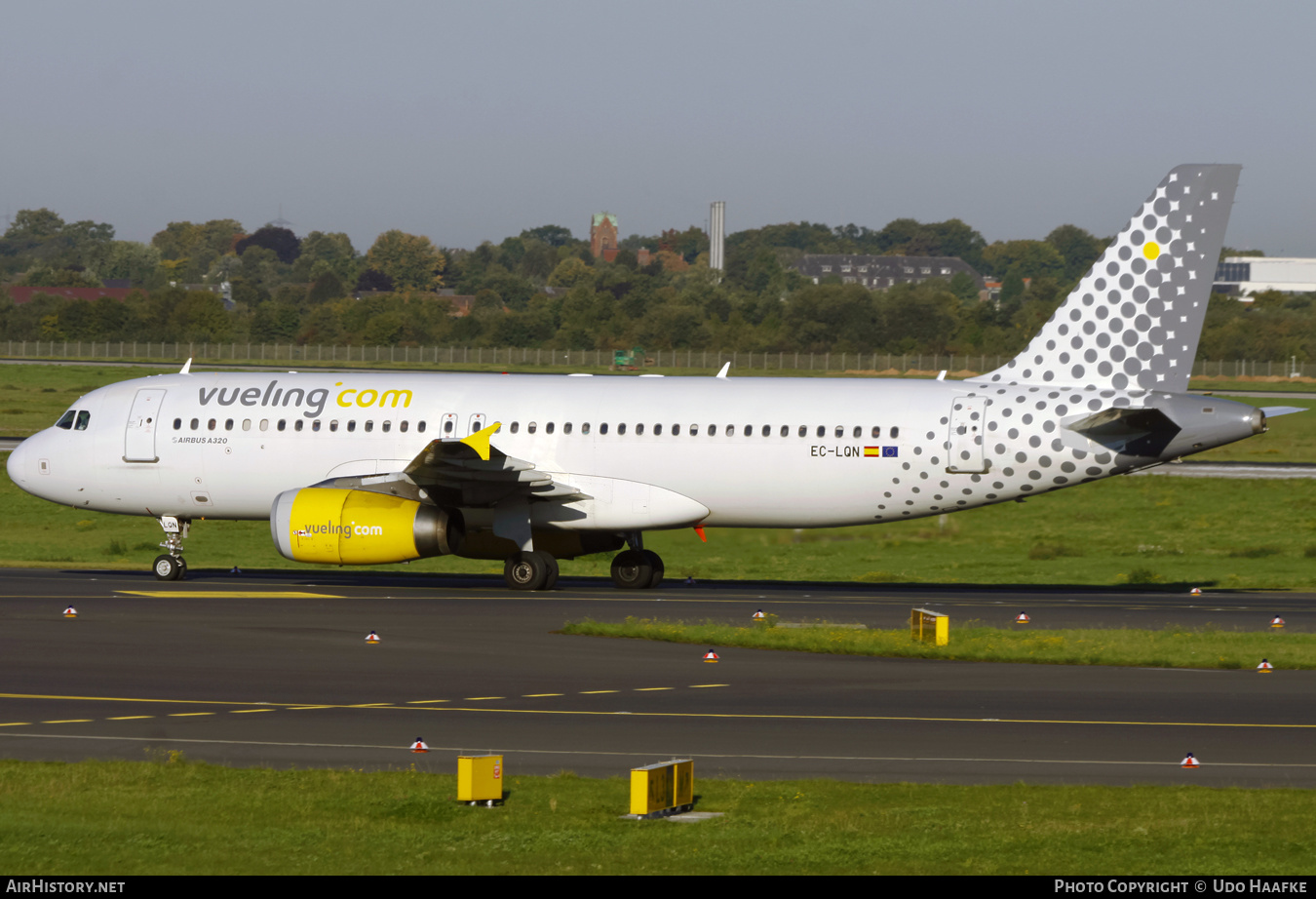 Aircraft Photo of EC-LQN | Airbus A320-232 | Vueling Airlines | AirHistory.net #404686