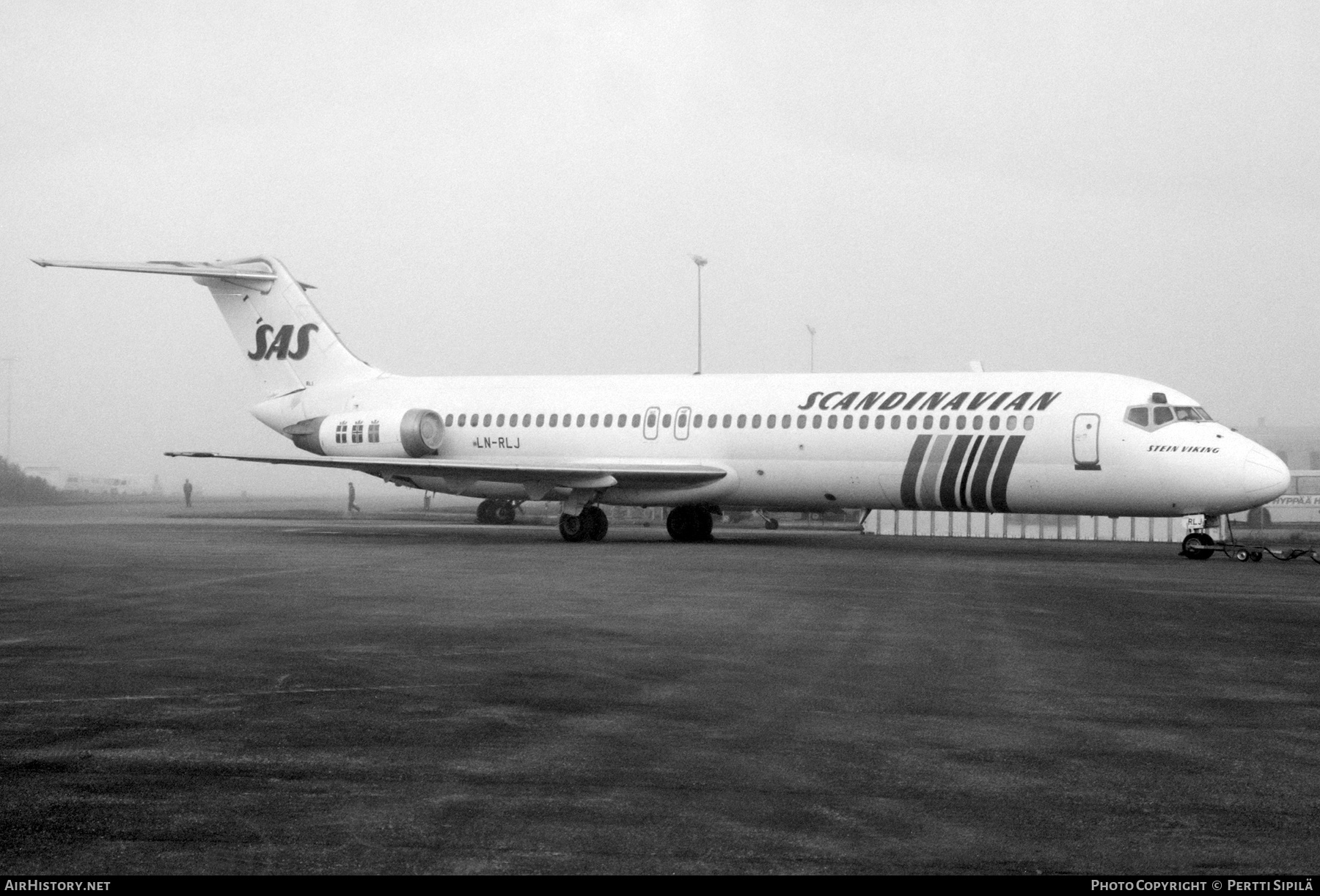 Aircraft Photo of LN-RLJ | McDonnell Douglas DC-9-41 | Scandinavian Airlines - SAS | AirHistory.net #404788