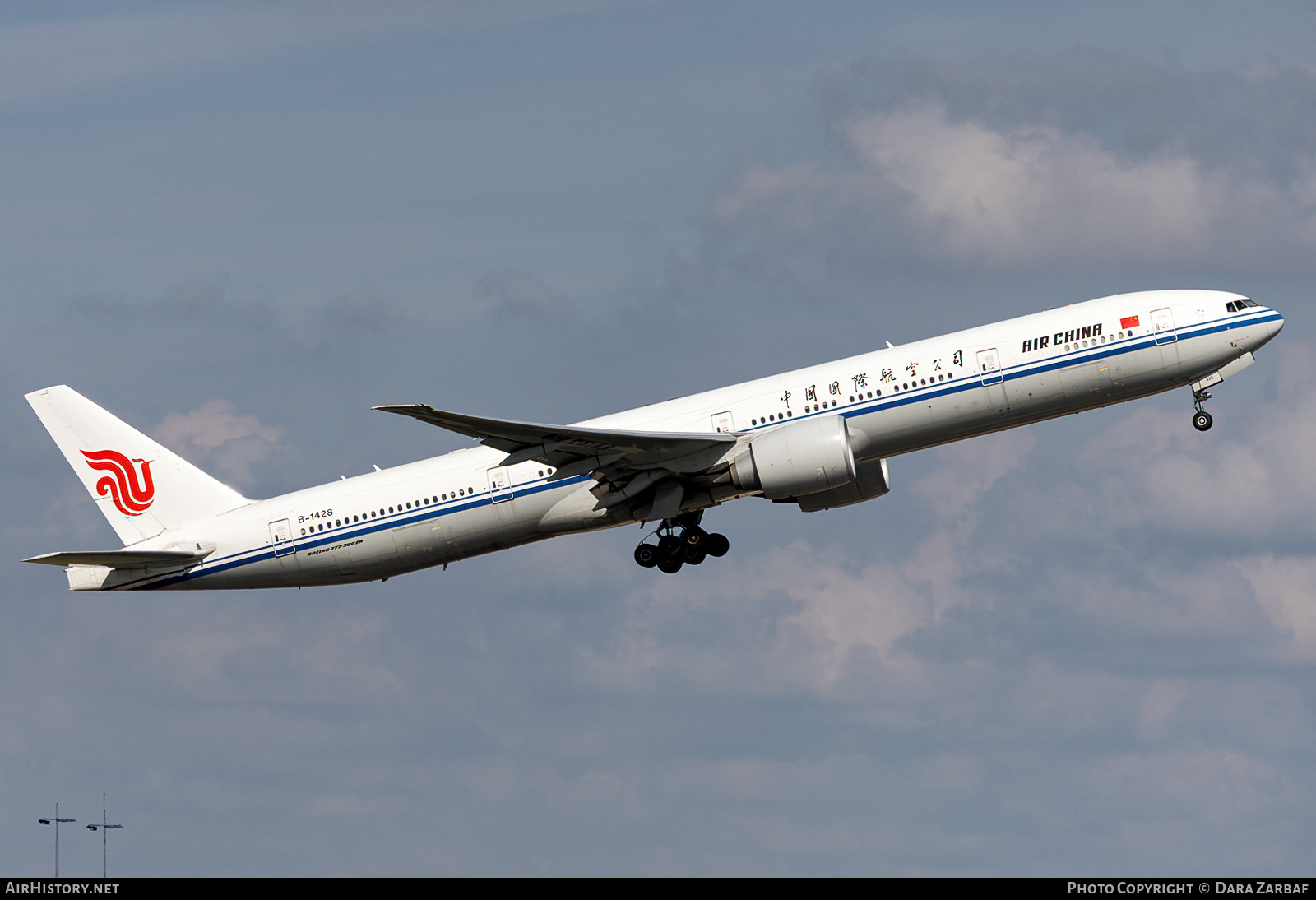 Aircraft Photo of B-1428 | Boeing 777-300/ER | Air China | AirHistory.net #404814