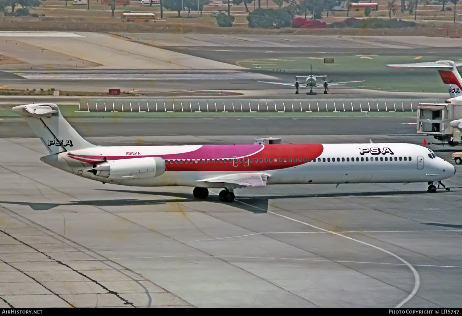 Aircraft Photo of N819HA | McDonnell Douglas MD-81 (DC-9-81) | PSA - Pacific Southwest Airlines | AirHistory.net #404853