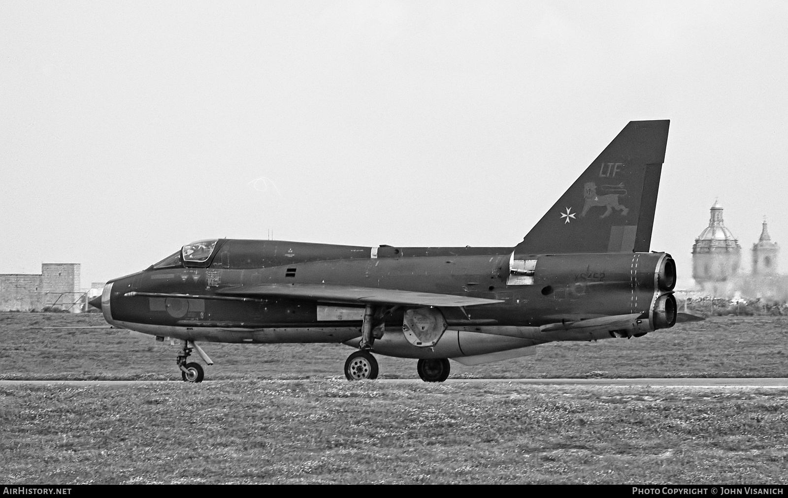 Aircraft Photo of XS452 | English Electric Lightning T5 | UK - Air Force | AirHistory.net #404888
