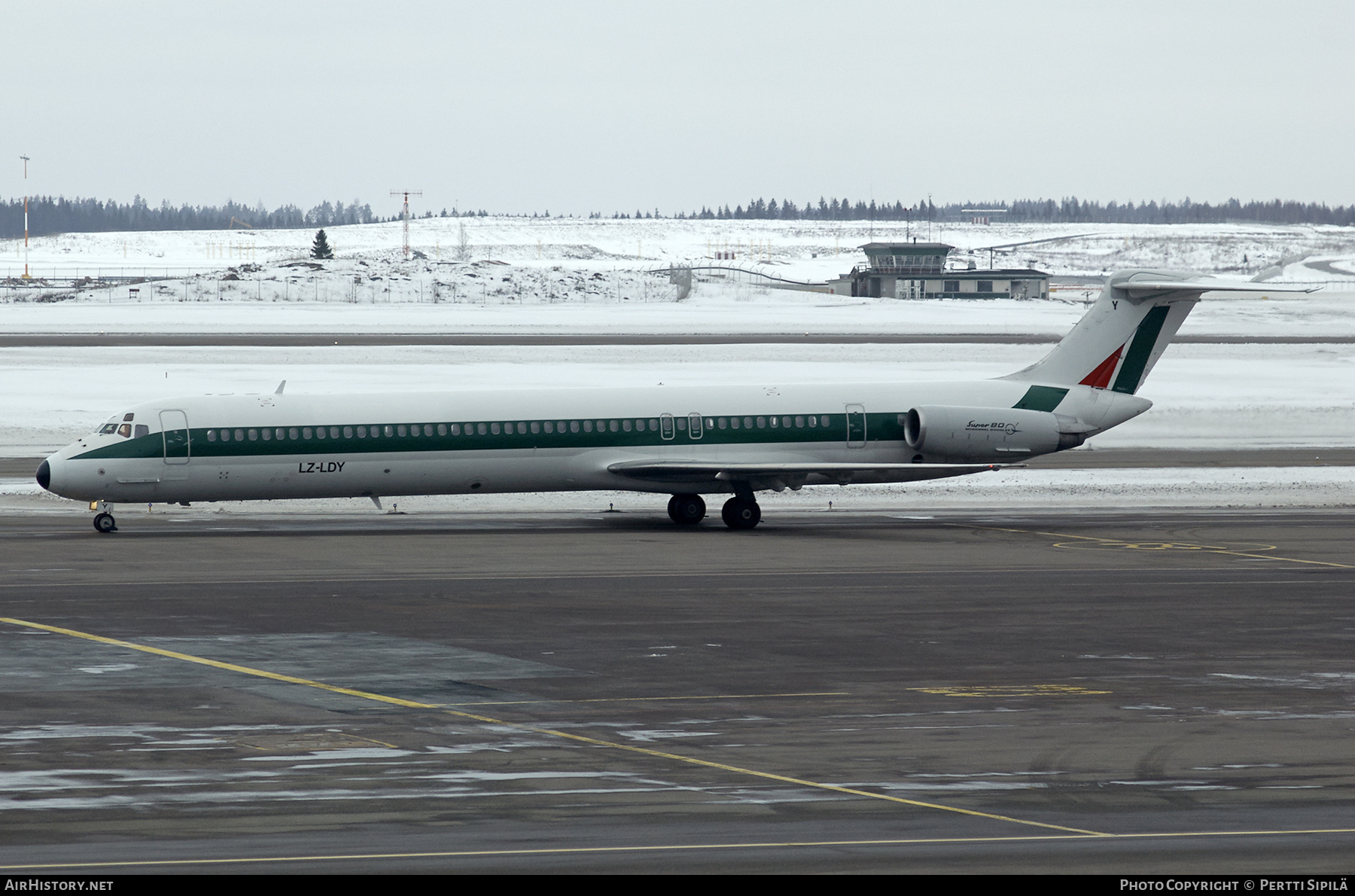 Aircraft Photo of LZ-LDY | McDonnell Douglas MD-82 (DC-9-82) | AirHistory.net #404912