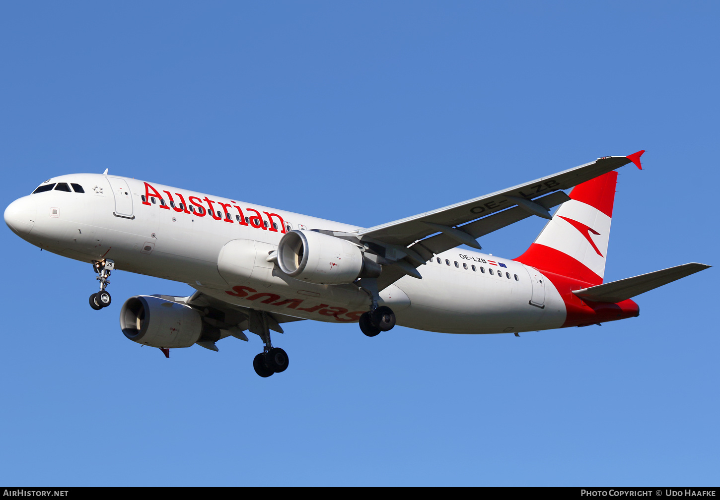 Aircraft Photo of OE-LZB | Airbus A320-214 | Austrian Airlines | AirHistory.net #404941