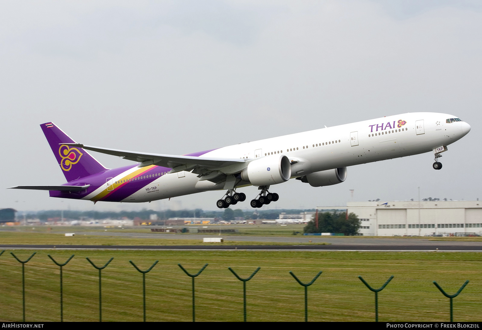 Aircraft Photo of HS-TKP | Boeing 777-3AL/ER | Thai Airways International | AirHistory.net #404942