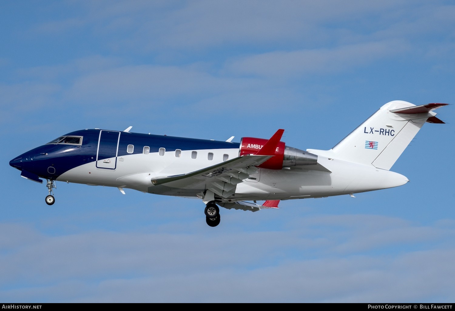 Aircraft Photo of LX-RHC | Bombardier Challenger 605 (CL-600-2B16) | AirHistory.net #405121
