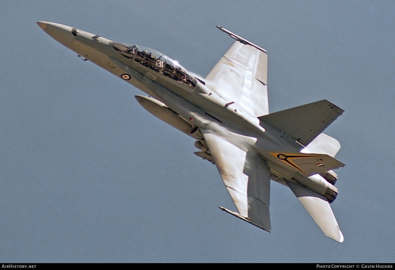 Aircraft Photo of A21-107 | McDonnell Douglas F/A-18B Hornet | Australia - Air Force | AirHistory.net #405139