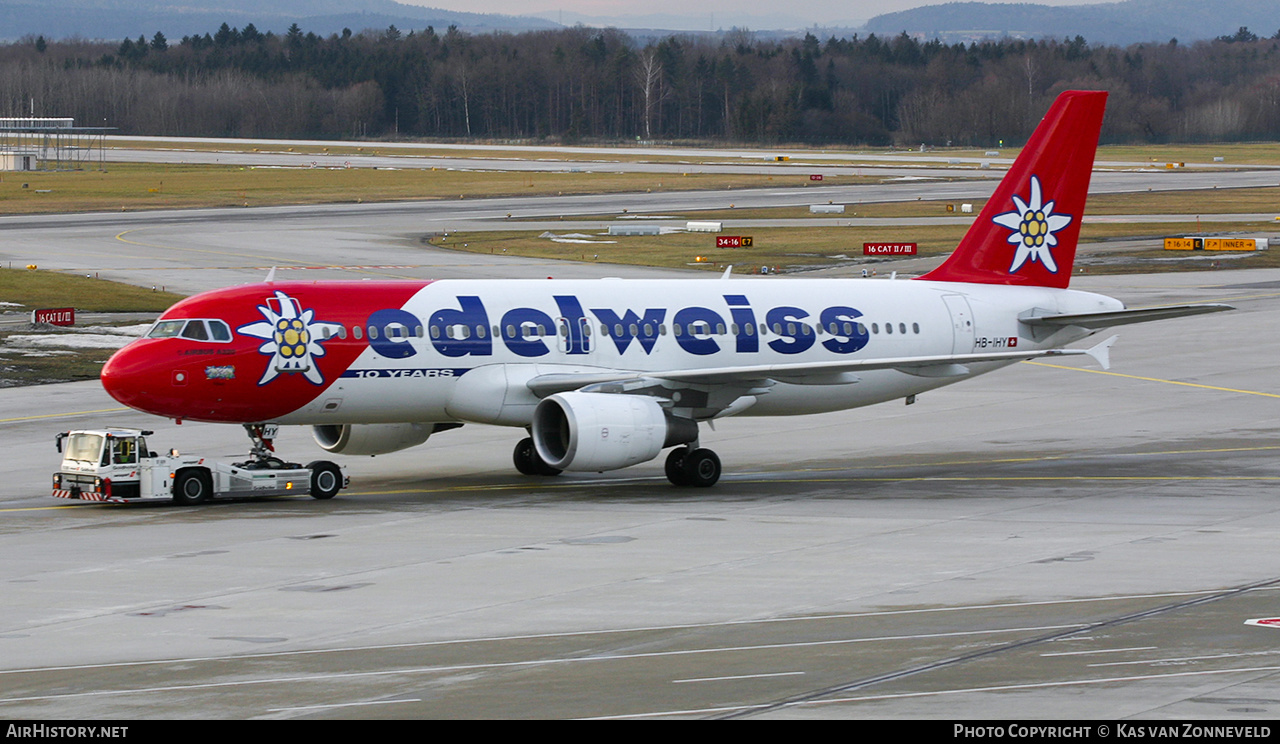 Aircraft Photo of HB-IHY | Airbus A320-214 | Edelweiss Air | AirHistory.net #405155