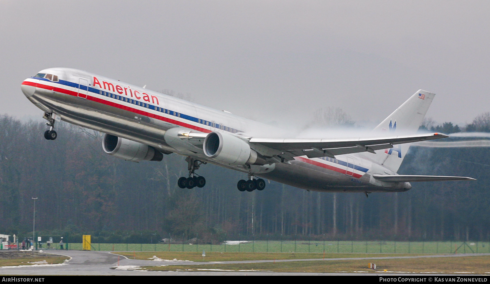 Aircraft Photo of N359AA | Boeing 767-323/ER | American Airlines | AirHistory.net #405156