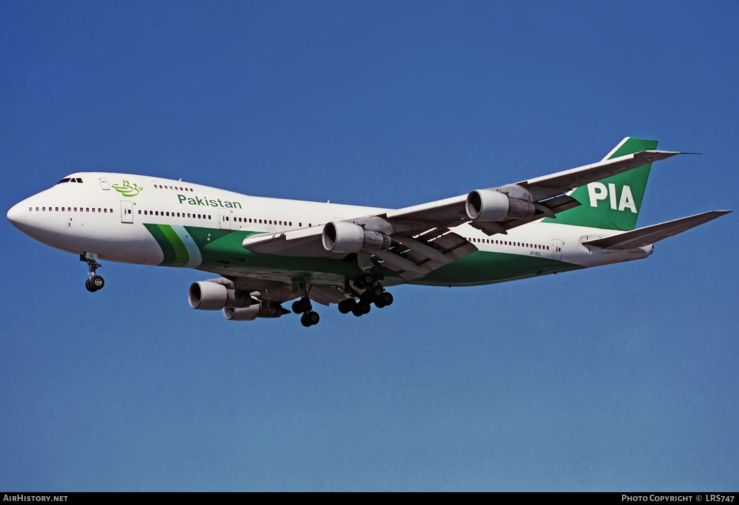 Aircraft Photo of AP-BCL | Boeing 747-217B | Pakistan International Airlines - PIA | AirHistory.net #405207