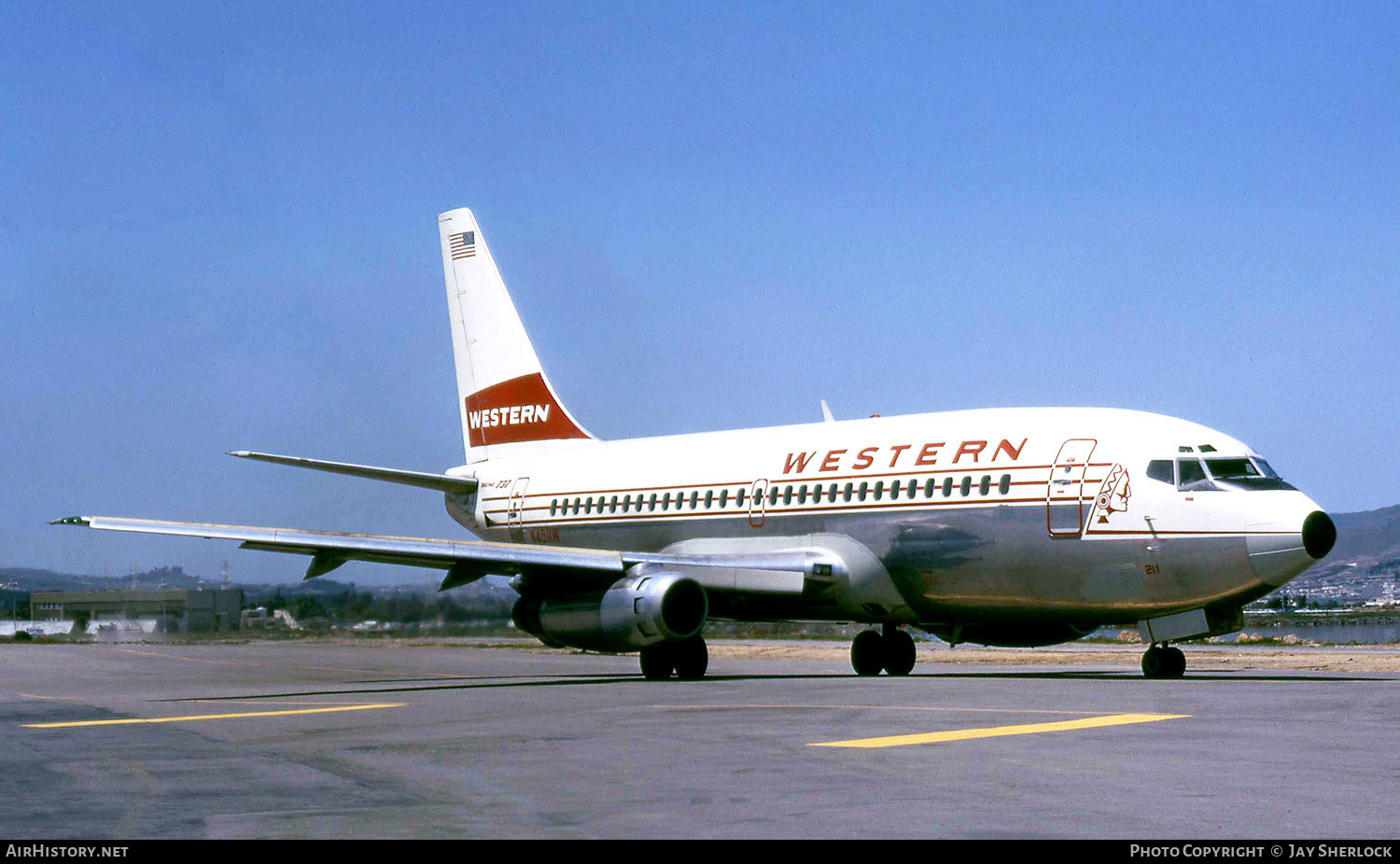 Aircraft Photo of N4511W | Boeing 737-247 | Western Airlines | AirHistory.net #405251