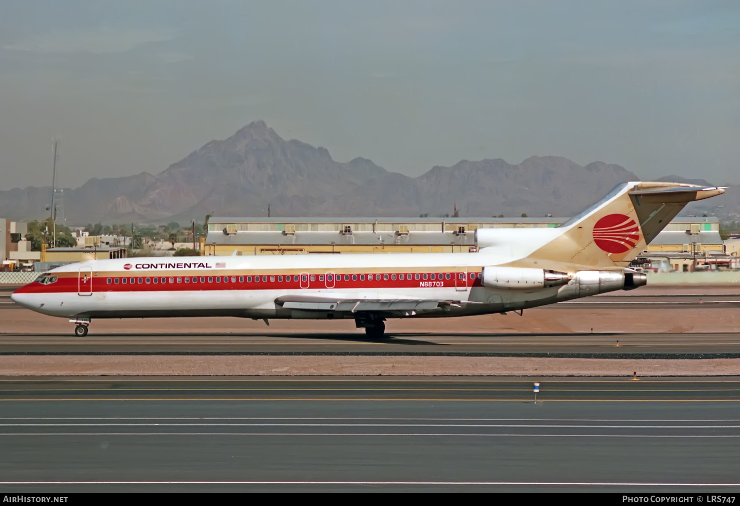 Aircraft Photo of N88703 | Boeing 727-224 | Continental Airlines | AirHistory.net #405259