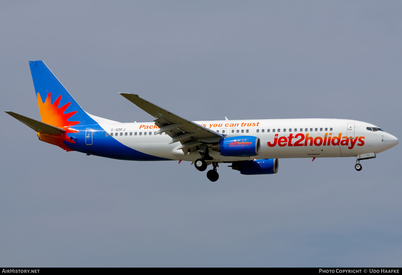 Aircraft Photo of G-GDFJ | Boeing 737-804 | Jet2 Holidays | AirHistory.net #405353