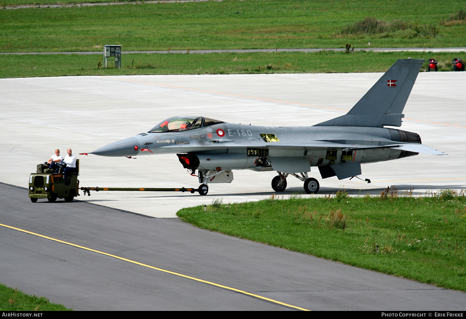 Aircraft Photo of E-180 | General Dynamics F-16AM Fighting Falcon | Denmark - Air Force | AirHistory.net #405446