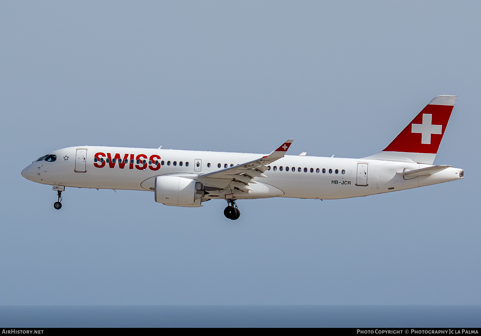 Aircraft Photo of HB-JCR | Airbus A220-371 (BD-500-1A11) | Swiss International Air Lines | AirHistory.net #405450