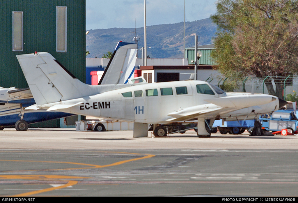 Aircraft Photo of EC-EMH | Cessna 402B | AirHistory.net #405466