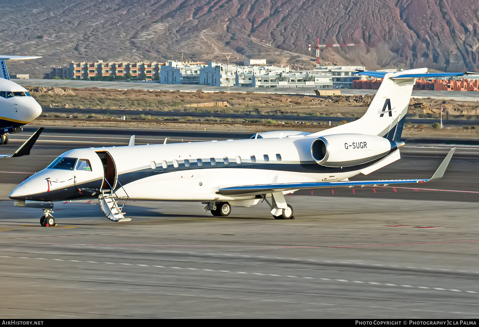 Aircraft Photo of G-SUGR | Embraer Legacy 650 (EMB-135BJ) | Alan Sugar | AirHistory.net #405488