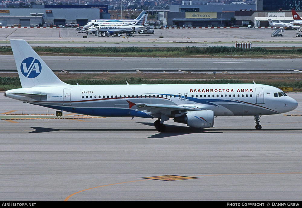 Aircraft Photo of VP-BFX | Airbus A320-214 | Vladivostok Air | AirHistory.net #405538