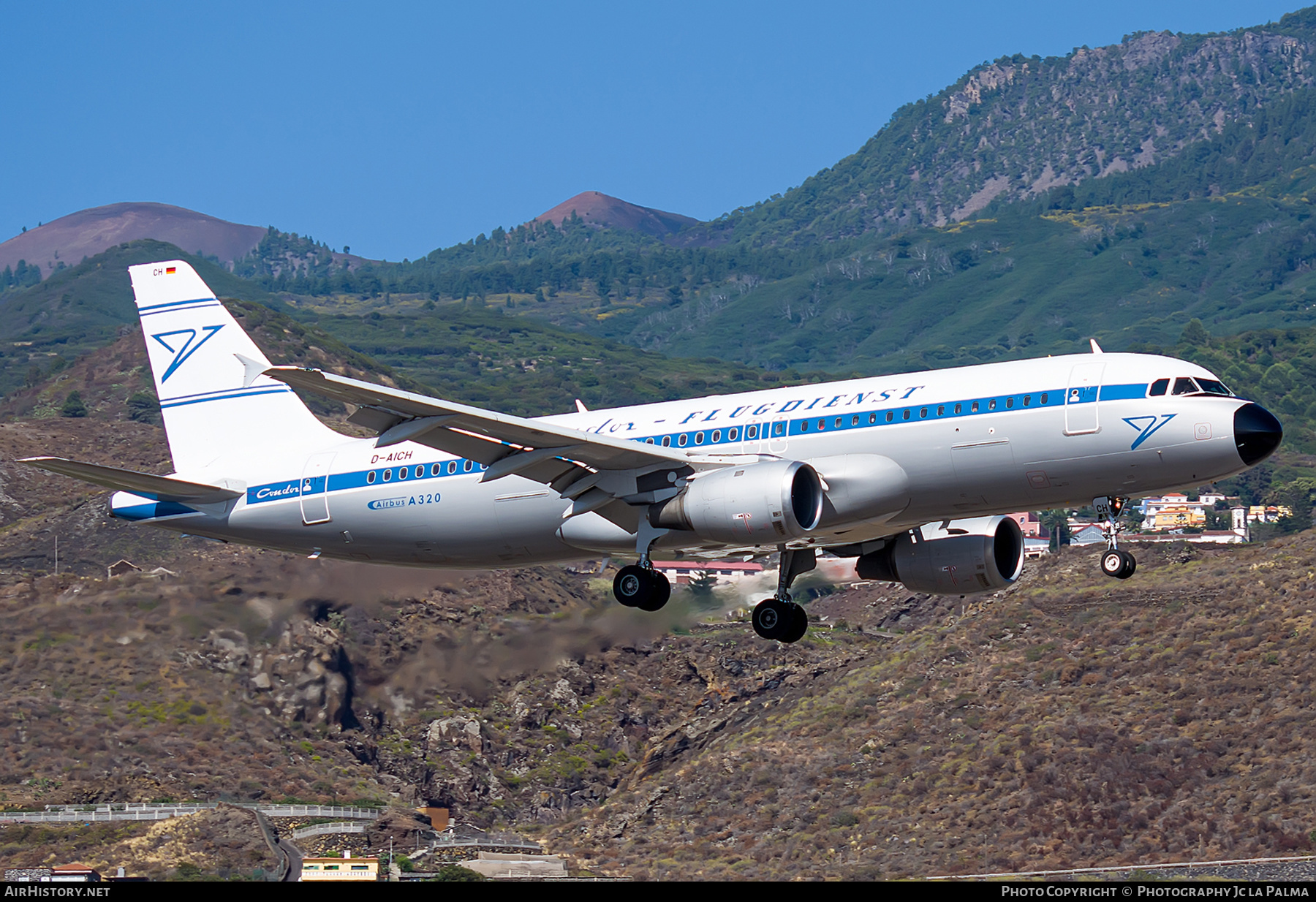 Aircraft Photo of D-AICH | Airbus A320-212 | Condor Flugdienst | AirHistory.net #405614