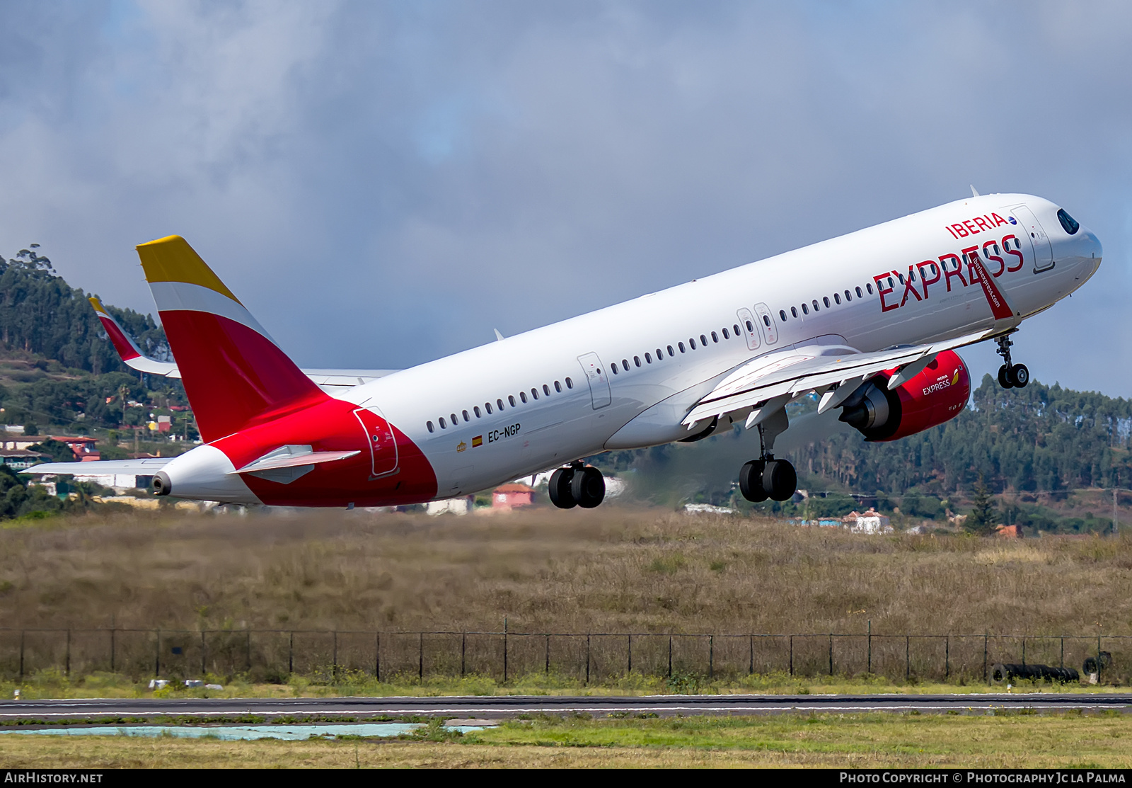 Aircraft Photo of EC-NGP | Airbus A321-251NX | Iberia Express | AirHistory.net #405618