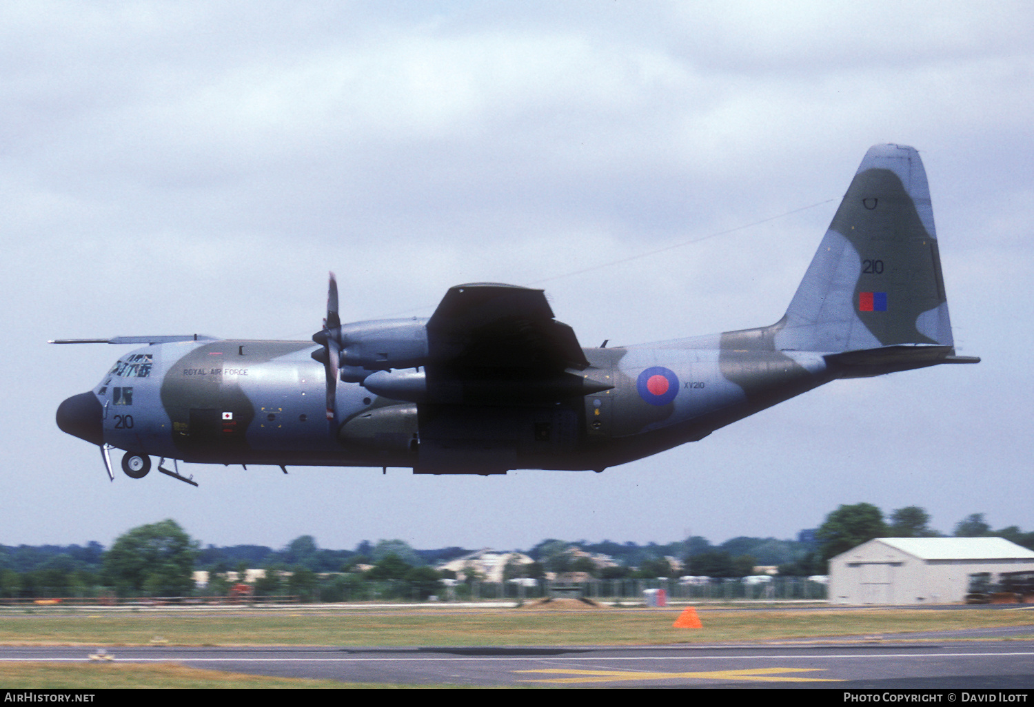 Aircraft Photo of XV210 | Lockheed C-130K Hercules C1 (L-382) | UK - Air Force | AirHistory.net #405637