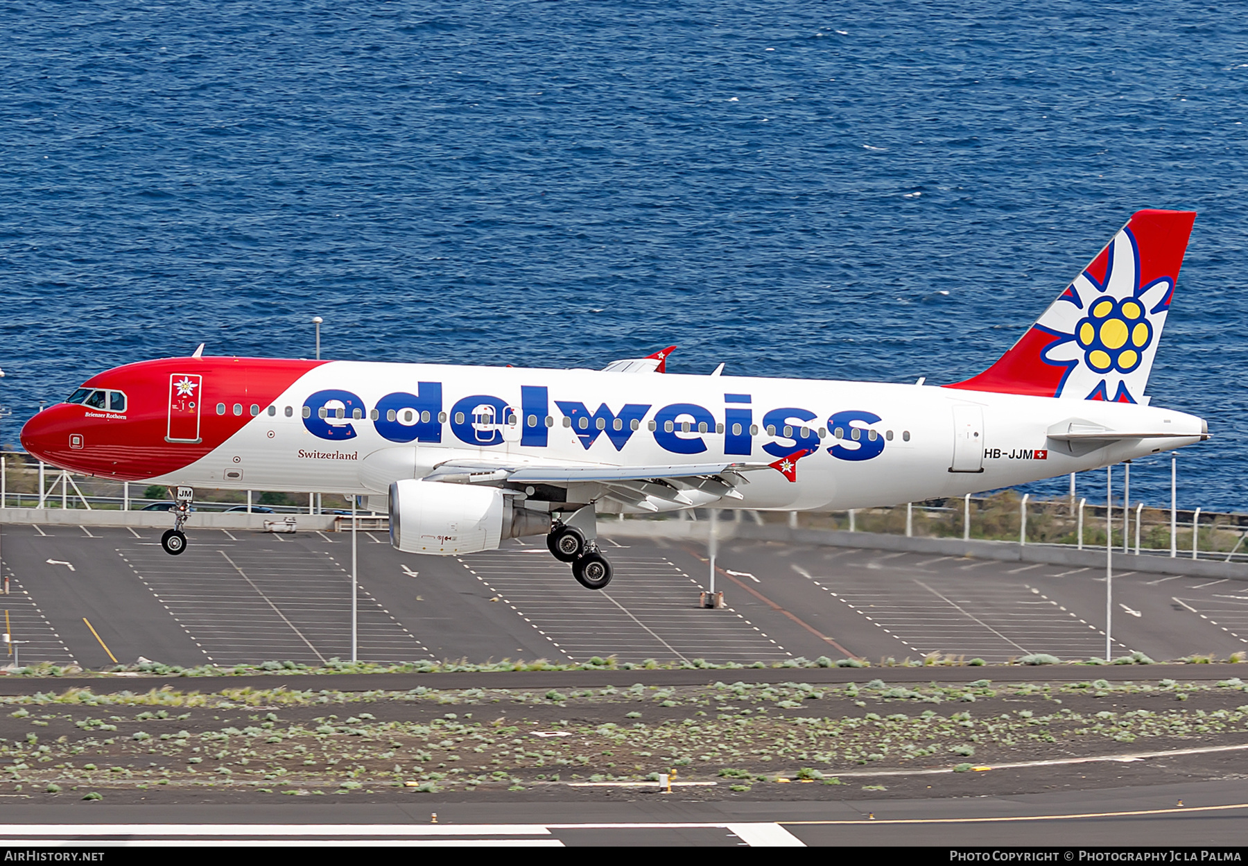 Aircraft Photo of HB-JJM | Airbus A320-214 | Edelweiss Air | AirHistory.net #405720