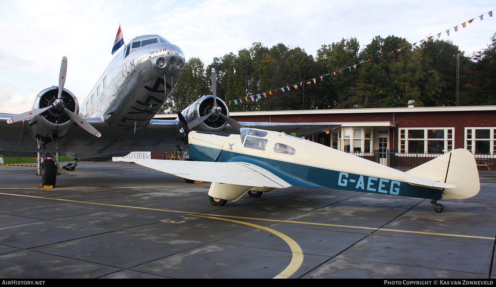 Aircraft Photo of G-AEEG | Miles M.3A Falcon | AirHistory.net #405823