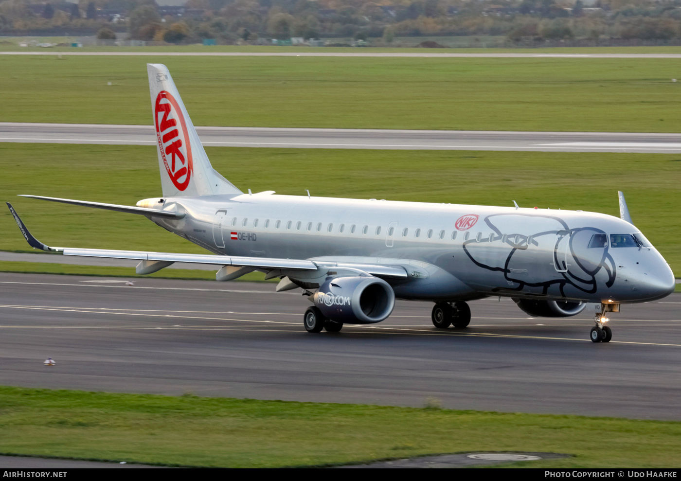 Aircraft Photo of OE-IHD | Embraer 190LR (ERJ-190-100LR) | Niki | AirHistory.net #405860