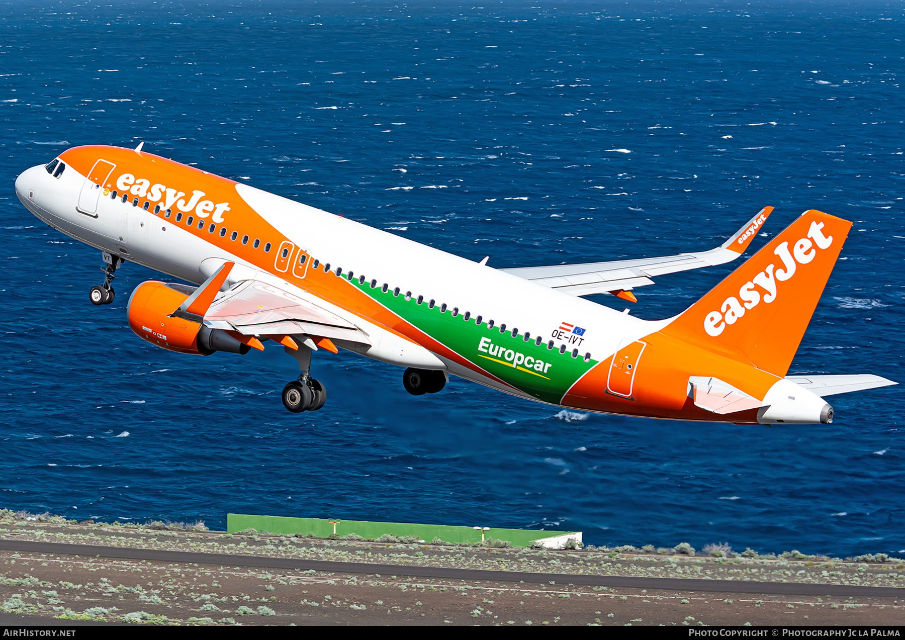 Aircraft Photo of OE-IVT | Airbus A320-214 | EasyJet | AirHistory.net #405862