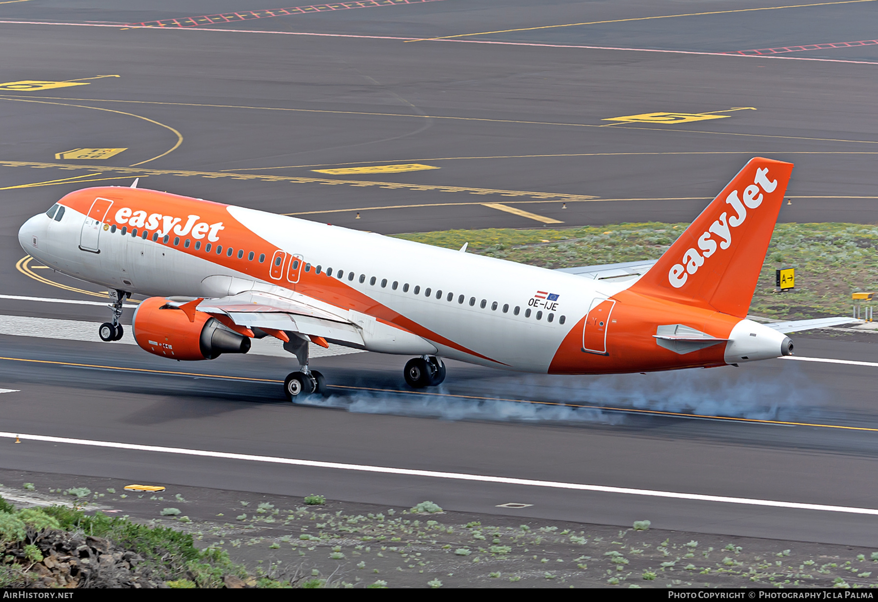 Aircraft Photo of OE-IJE | Airbus A320-214 | EasyJet | AirHistory.net #405911