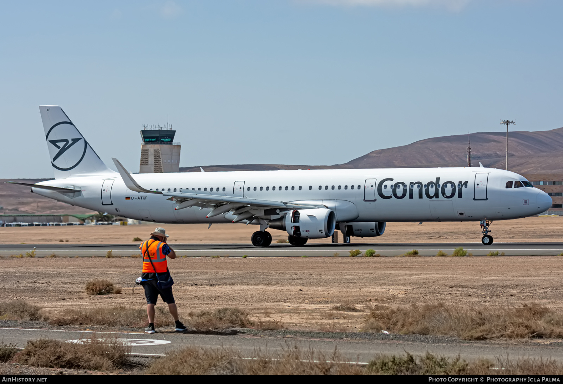 Aircraft Photo of D-ATCF | Airbus A321-211 | Condor Flugdienst | AirHistory.net #405926