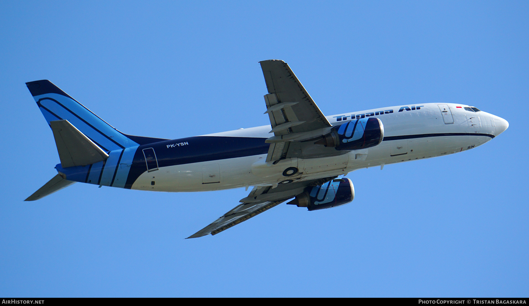 Aircraft Photo of PK-YSN | Boeing 737-322(SF) | Trigana Air | AirHistory.net #405981