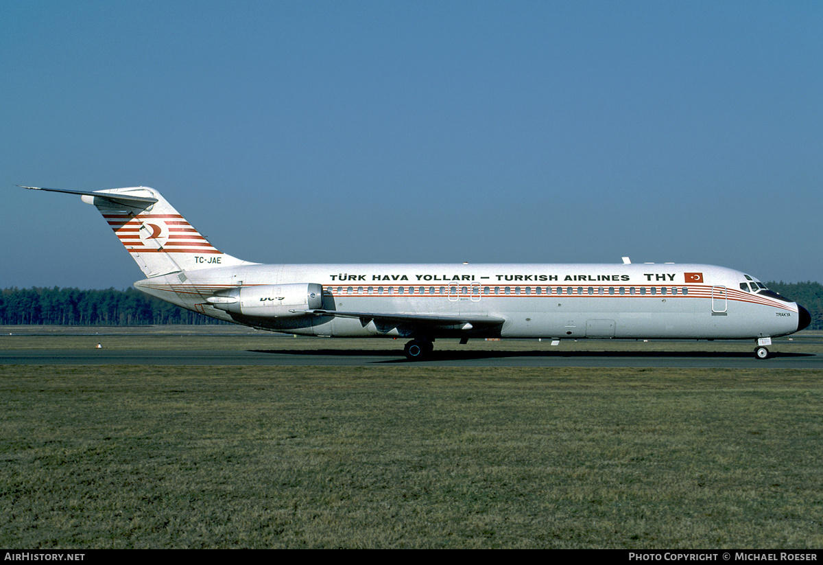 Aircraft Photo of TC-JAE | McDonnell Douglas DC-9-32 | THY Türk Hava Yolları - Turkish Airlines | AirHistory.net #406148