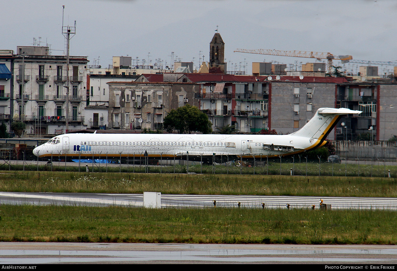 Aircraft Photo of I-DAVB | McDonnell Douglas MD-82 (DC-9-82) | ItAli Airlines | AirHistory.net #406192