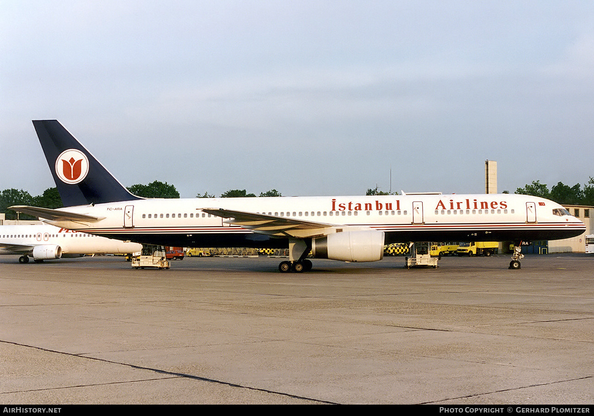 Aircraft Photo of TC-ARA | Boeing 757-204 | Istanbul Airlines | AirHistory.net #406211