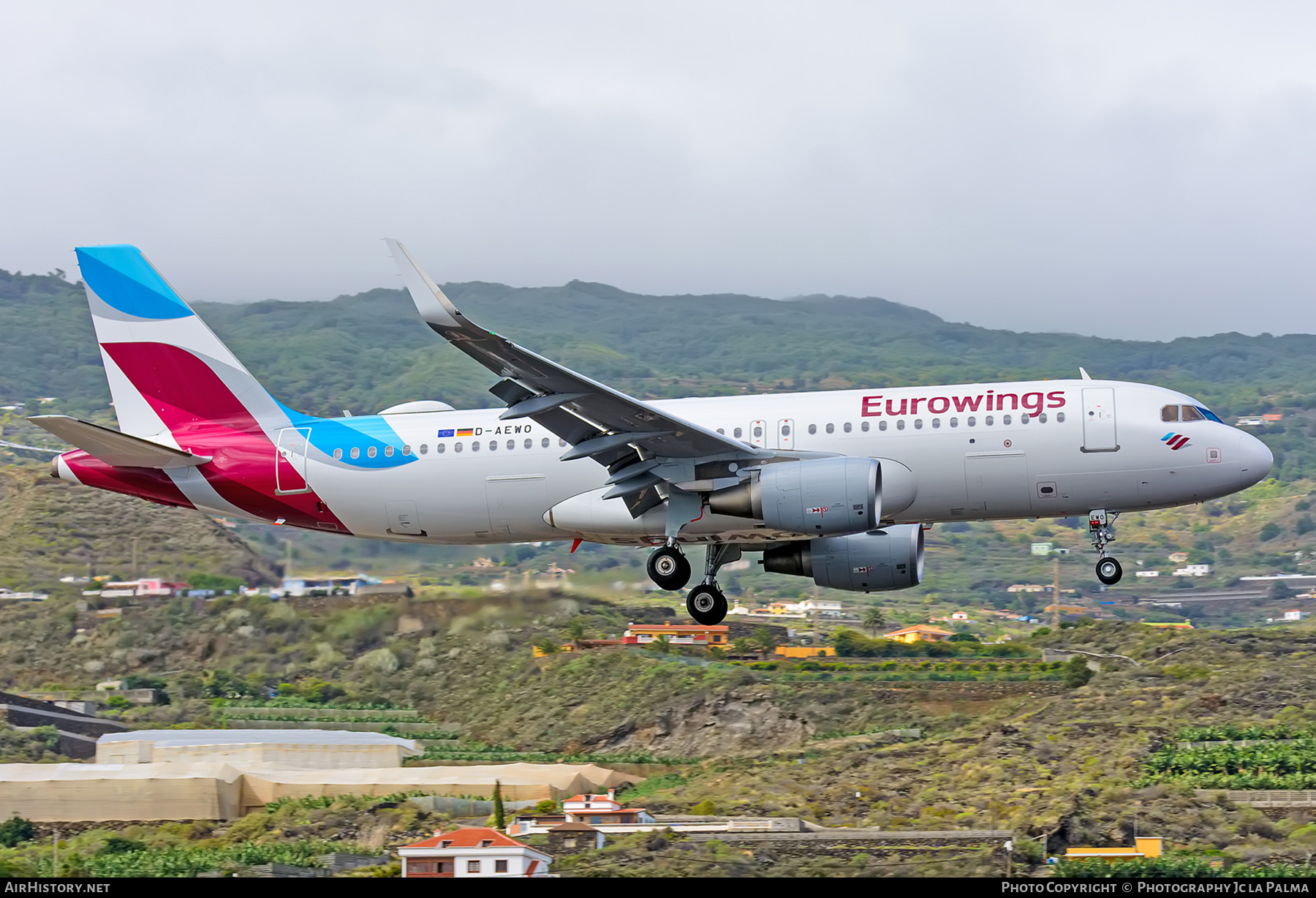 Aircraft Photo of D-AEWO | Airbus A320-214 | Eurowings | AirHistory.net #406235