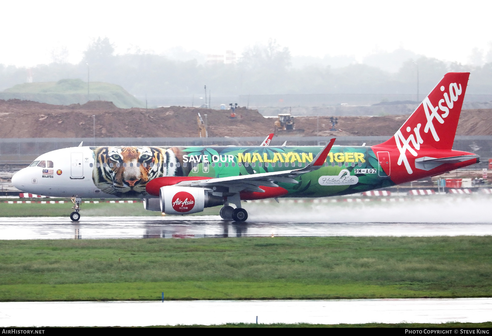 Aircraft Photo of 9M-AQZ | Airbus A320-216 | AirAsia | AirHistory.net #406274
