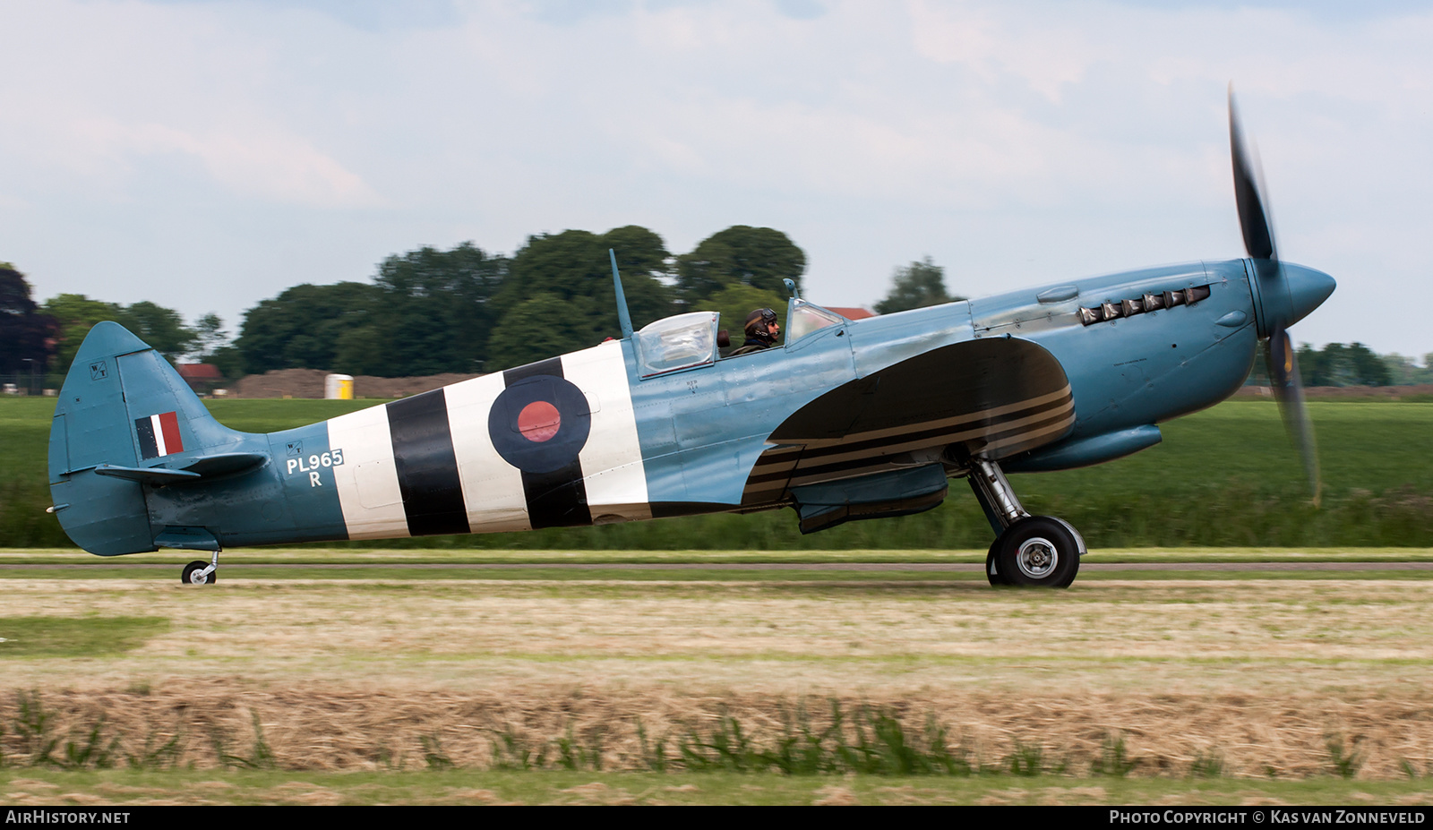 Aircraft Photo of G-MKXI | Supermarine 365 Spitfire PR11 | UK - Air Force | AirHistory.net #406281