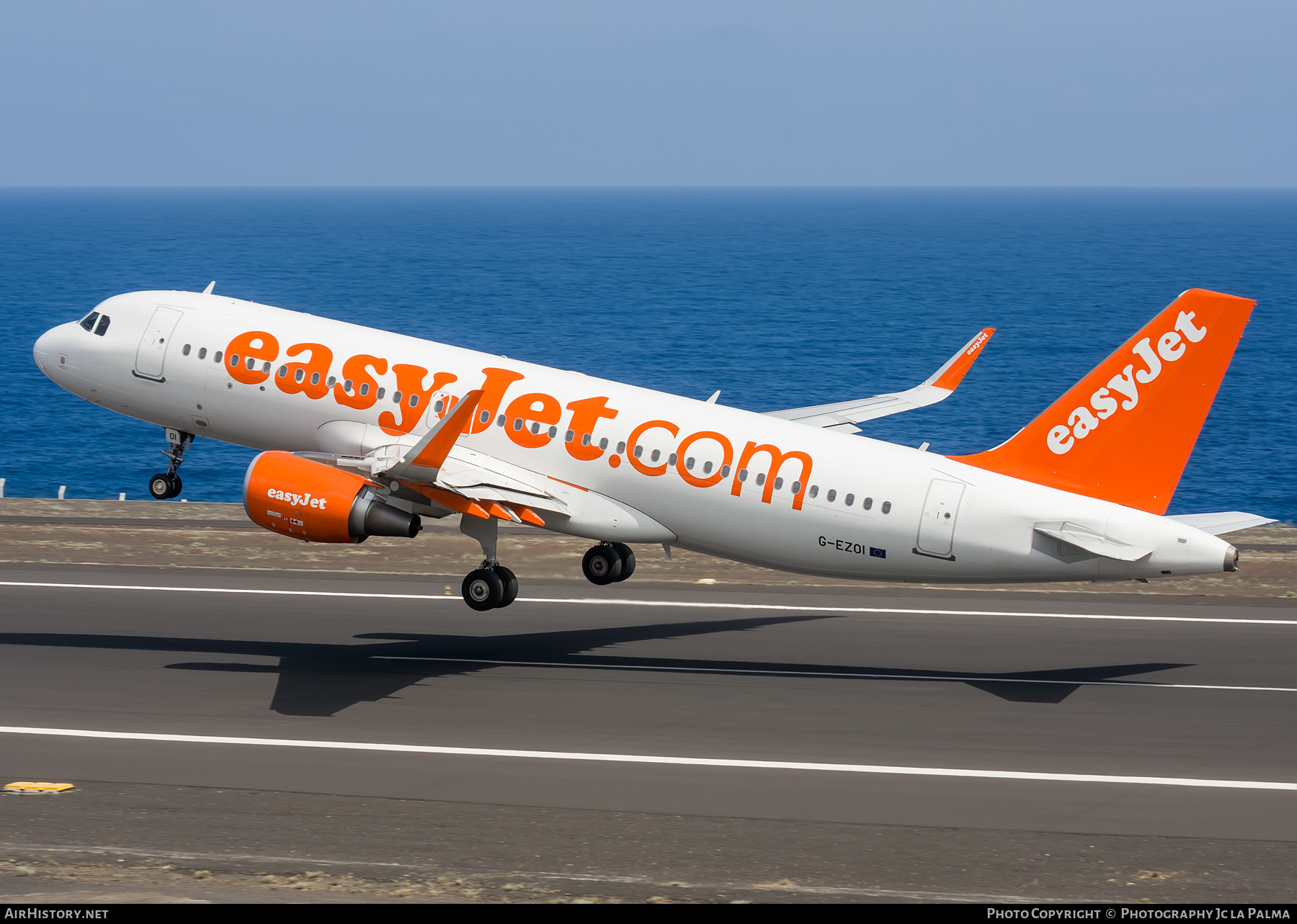 Aircraft Photo of G-EZOI | Airbus A320-214 | EasyJet | AirHistory.net #406310