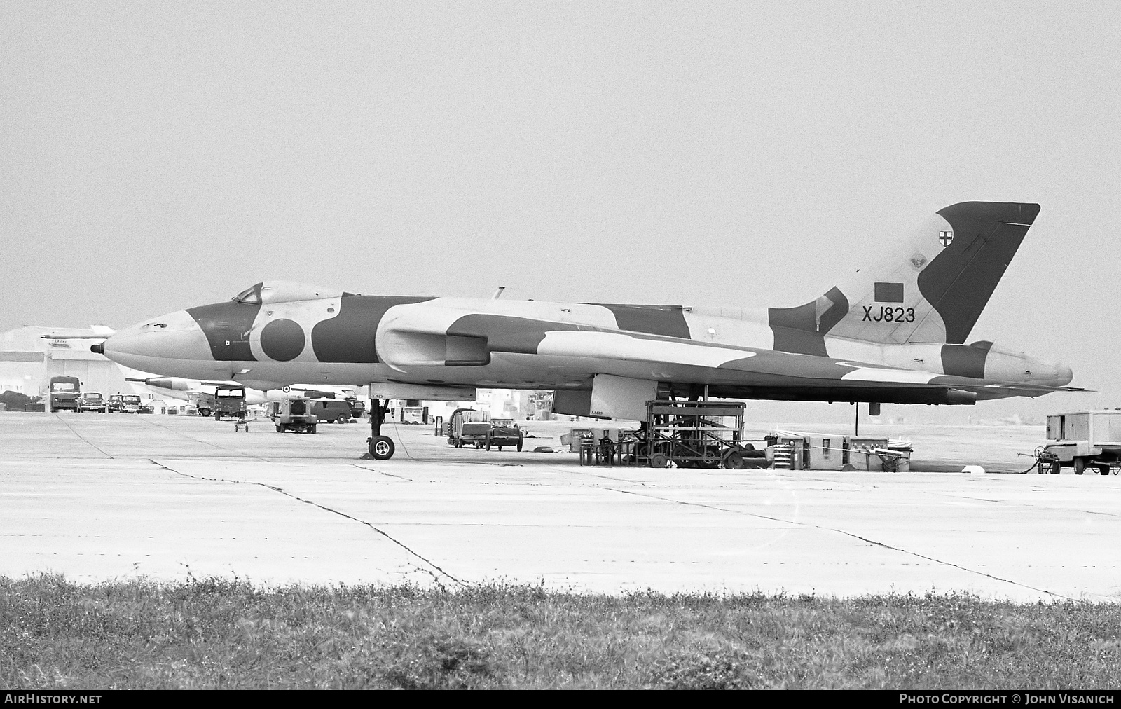 Aircraft Photo of XJ823 | Avro 698 Vulcan B.2 | UK - Air Force | AirHistory.net #406316