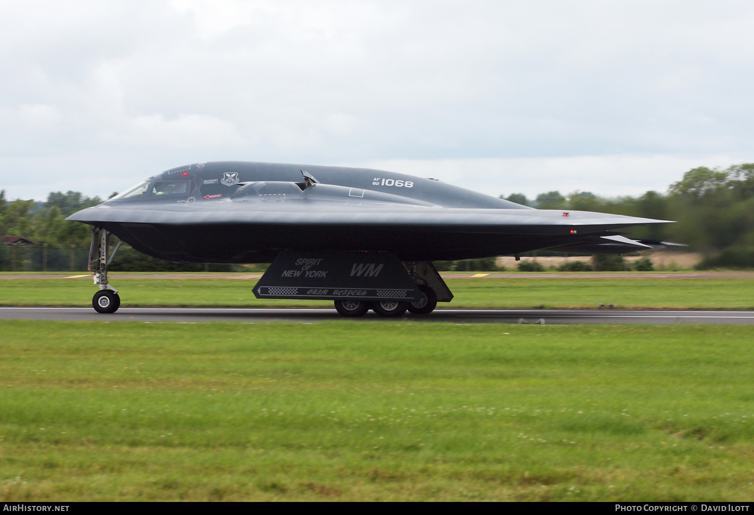 Aircraft Photo of 82-1068 / AF82-1068 | Northrop Grumman B-2A Spirit | USA - Air Force | AirHistory.net #406345