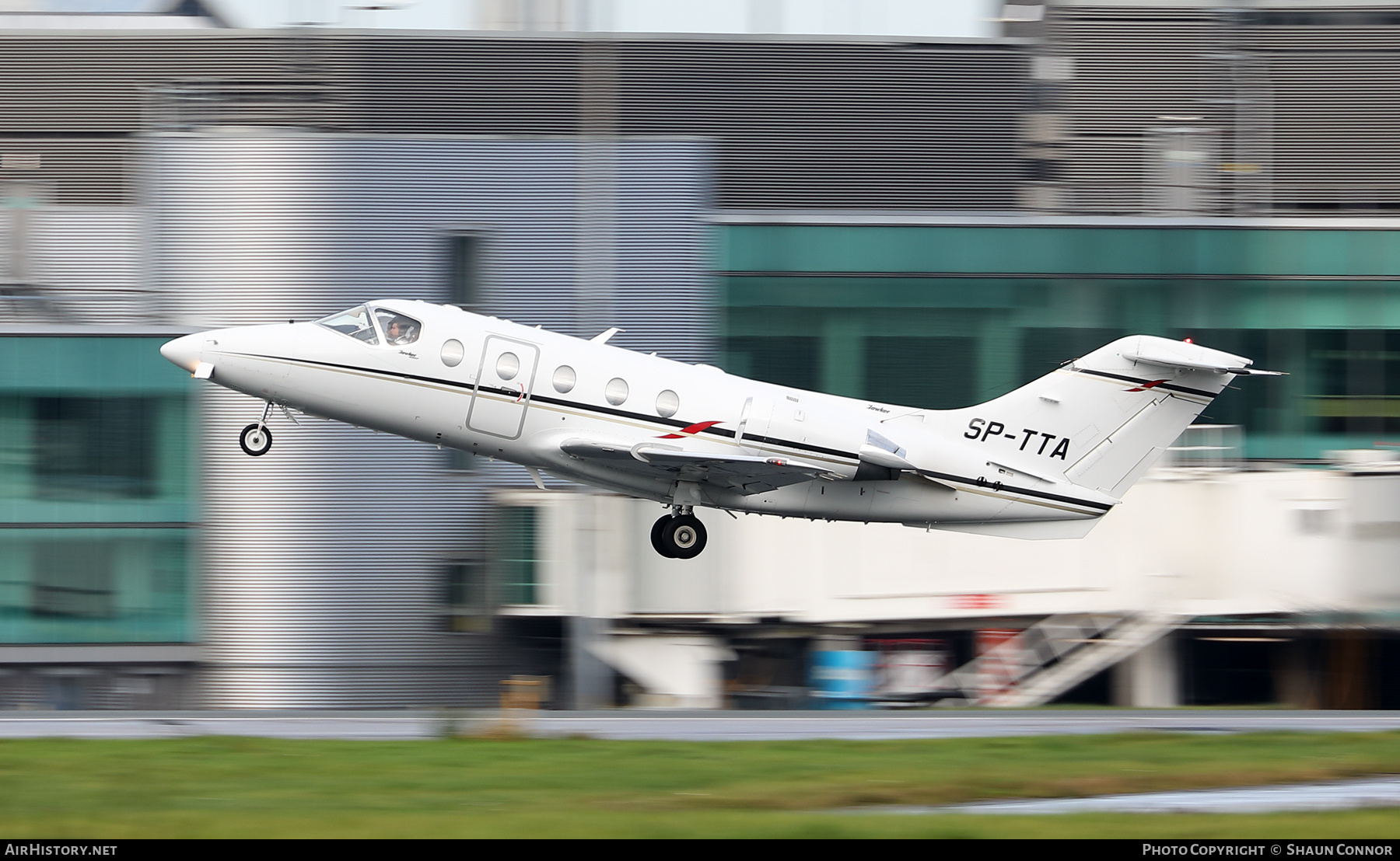 Aircraft Photo of SP-TTA | Raytheon Hawker 400XP | AirHistory.net #406351
