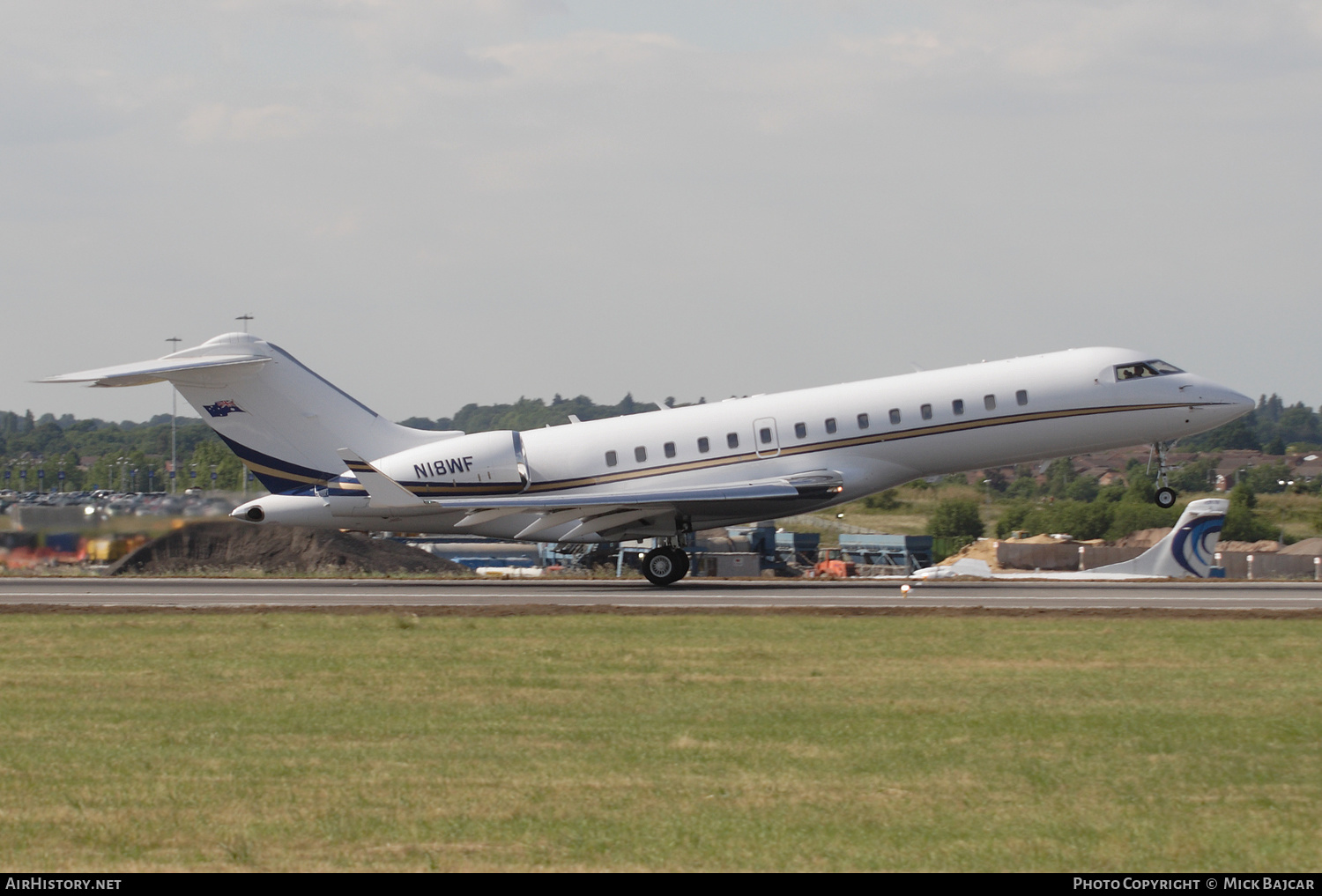 Aircraft Photo of N18WF | Bombardier Global Express (BD-700-1A10) | AirHistory.net #406441
