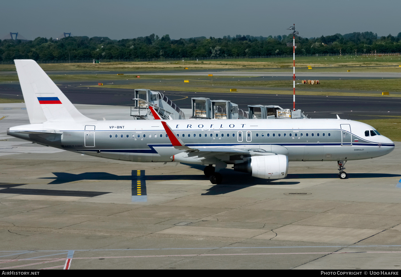 Aircraft Photo of VP-BNT | Airbus A320-214 | Aeroflot - Russian Airlines | AirHistory.net #406470