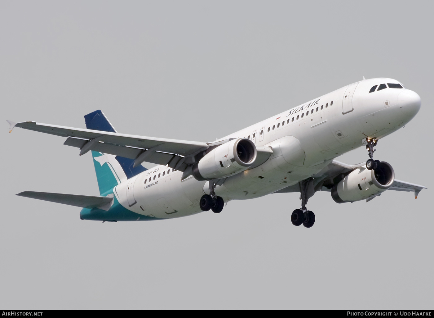 Aircraft Photo of 9V-SLF | Airbus A320-232 | SilkAir | AirHistory.net #406487
