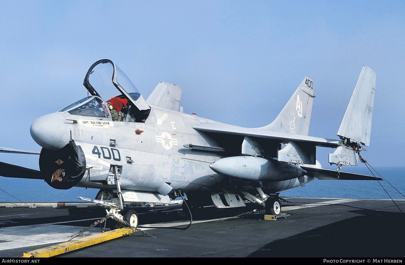 Aircraft Photo of 160867 | Vought A-7E Corsair II | USA - Navy | AirHistory.net #406495