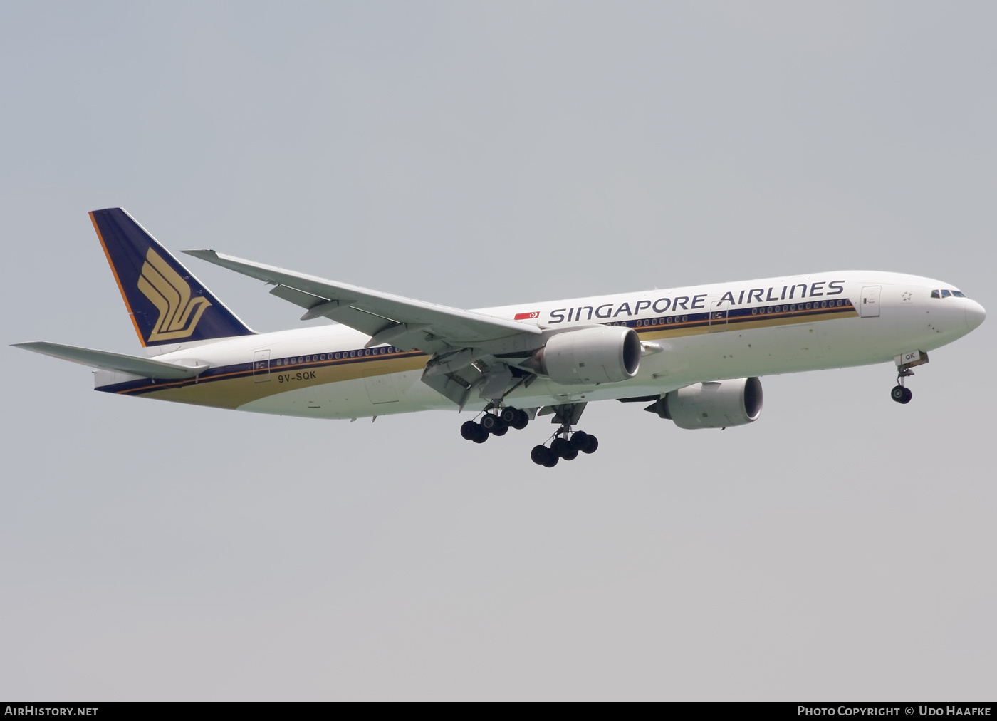Aircraft Photo of 9V-SQK | Boeing 777-212/ER | Singapore Airlines | AirHistory.net #406498