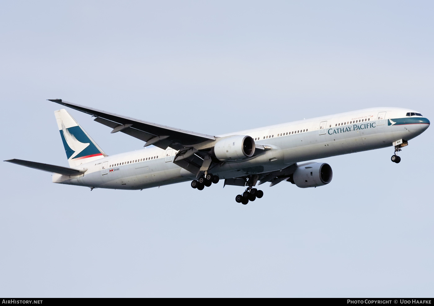 Aircraft Photo of B-HNH | Boeing 777-367 | Cathay Pacific Airways | AirHistory.net #406508